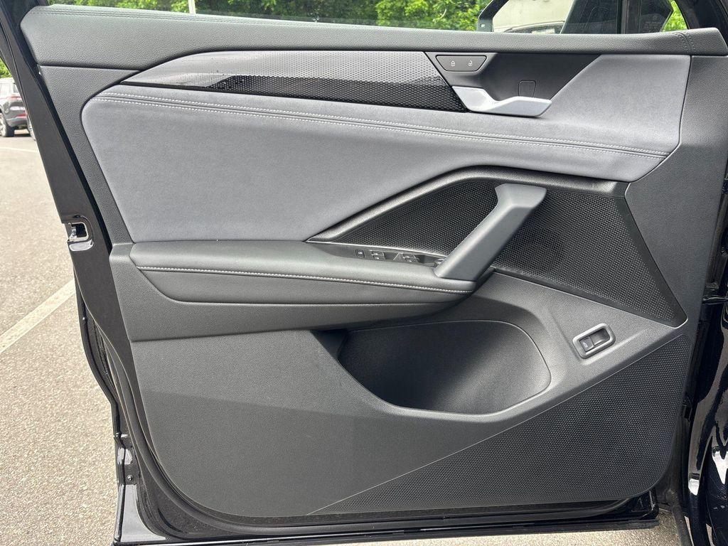 new 2026 Volkswagen Tiguan car, priced at $35,947