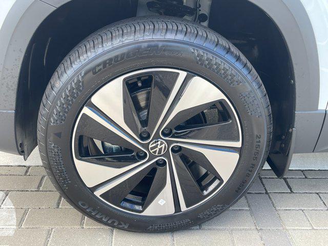 new 2026 Volkswagen Taos car, priced at $34,141