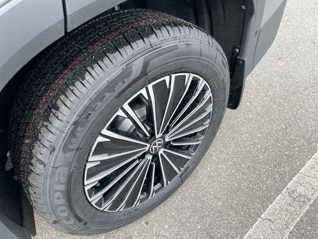 new 2026 Volkswagen Tiguan car, priced at $32,181