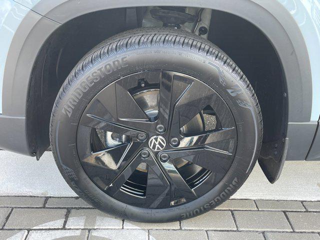 used 2025 Volkswagen Taos car, priced at $24,917