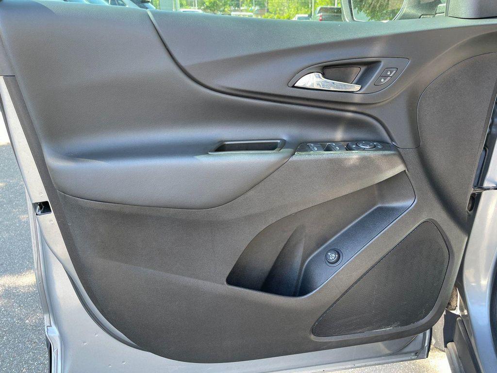 used 2024 Chevrolet Equinox car, priced at $23,929