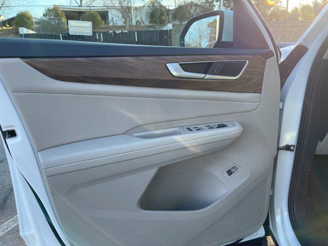 new 2026 Volkswagen Atlas car, priced at $45,645