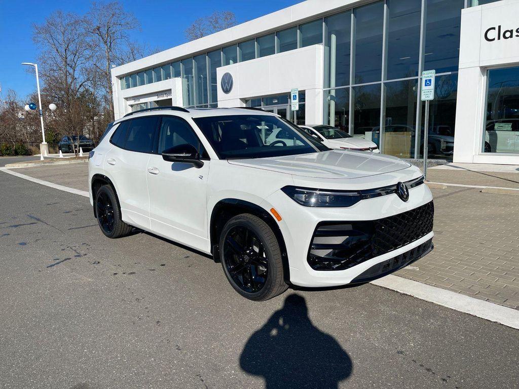 new 2026 Volkswagen Tiguan car, priced at $39,292