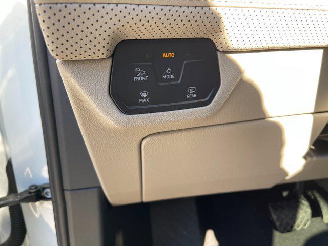 used 2025 Volkswagen Atlas car, priced at $39,475