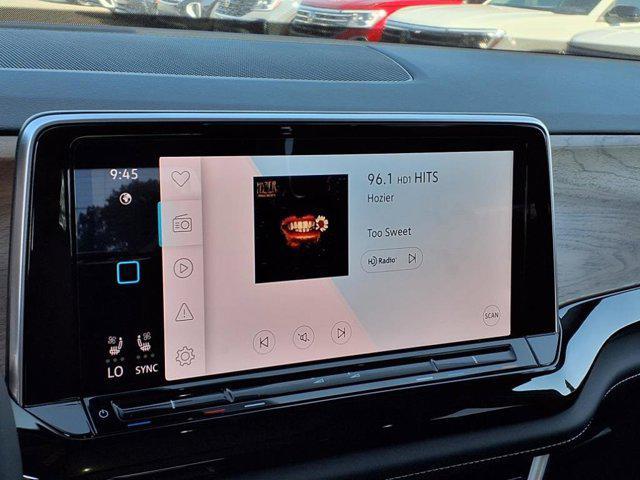 new 2025 Volkswagen Atlas car, priced at $39,084