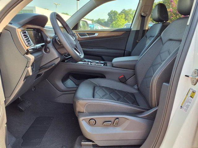 new 2025 Volkswagen Atlas car, priced at $39,084