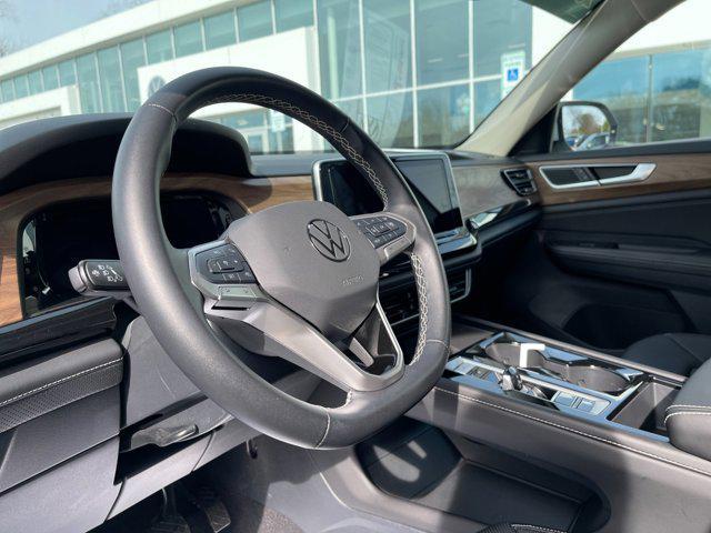 used 2025 Volkswagen Atlas car, priced at $33,306