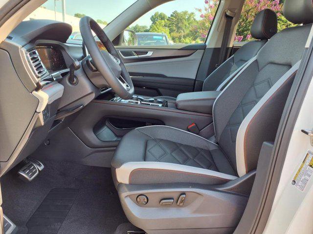 new 2025 Volkswagen Atlas car, priced at $43,334