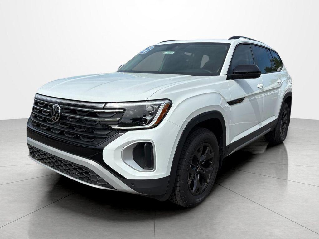 new 2025 Volkswagen Atlas car, priced at $47,333