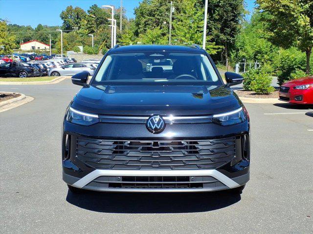 new 2025 Volkswagen Tiguan car, priced at $27,009