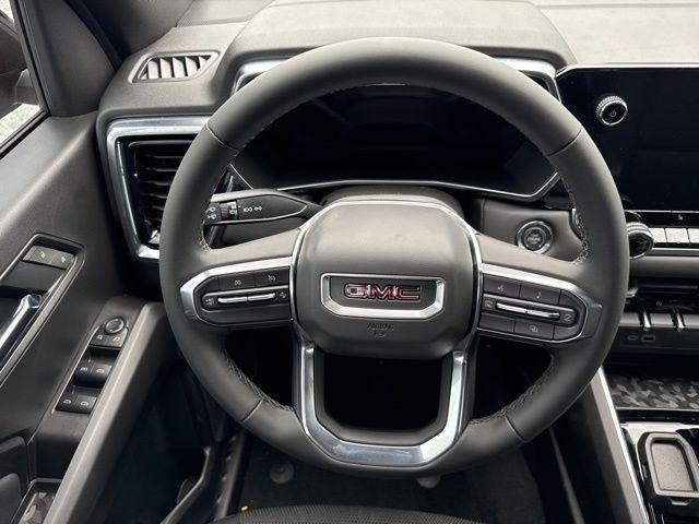 new 2025 GMC Canyon car, priced at $39,995