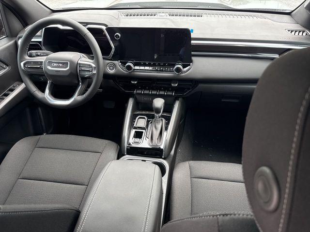 new 2025 GMC Canyon car, priced at $39,995