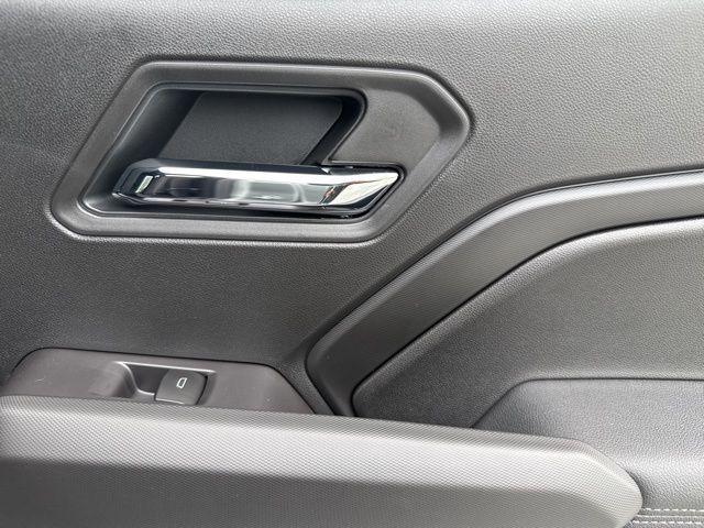 new 2025 GMC Canyon car, priced at $39,995