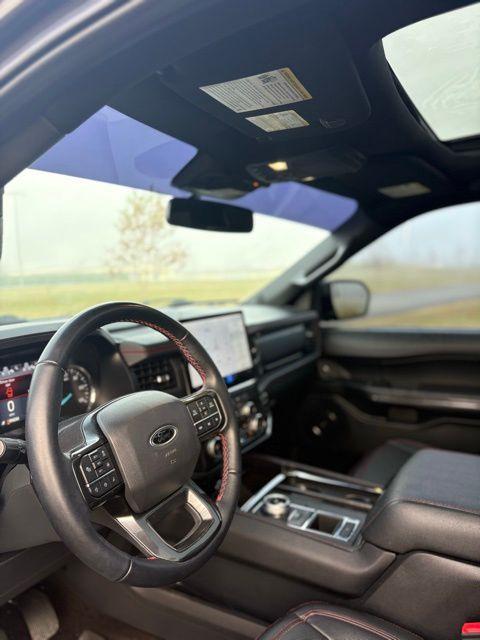 used 2022 Ford Expedition car, priced at $45,995