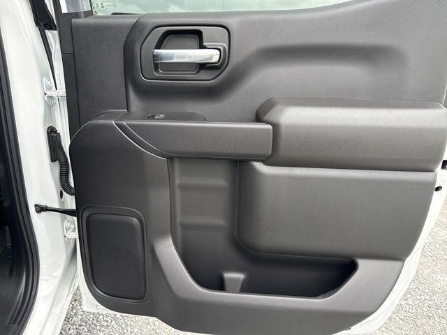 new 2025 GMC Sierra 1500 car, priced at $43,550