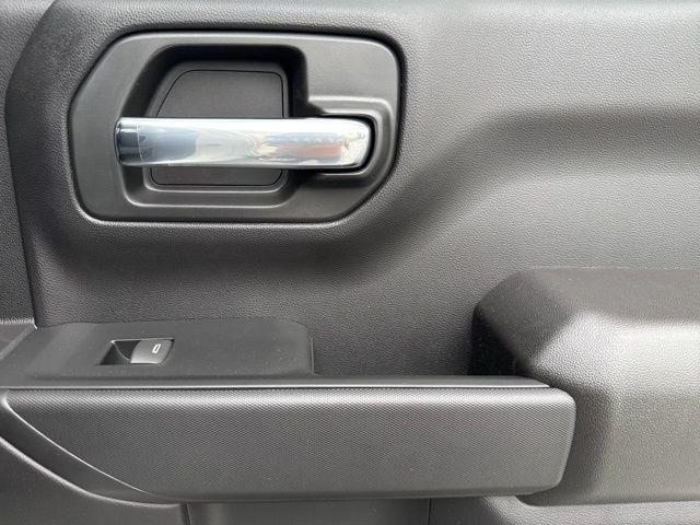 new 2025 GMC Sierra 1500 car, priced at $43,550