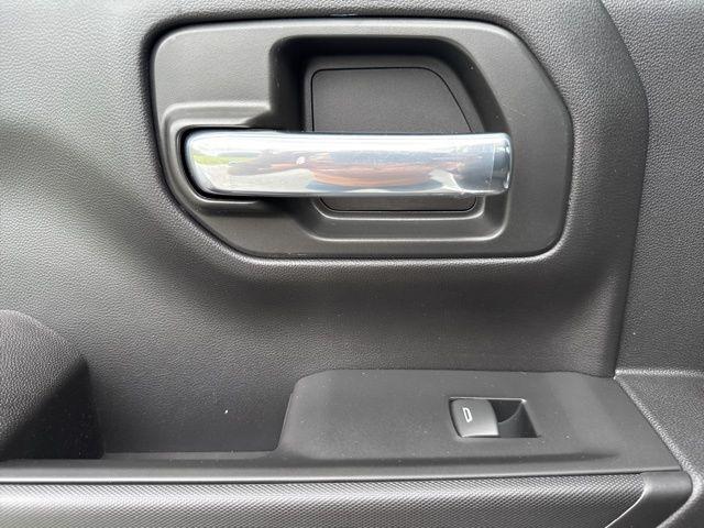 new 2025 GMC Sierra 1500 car, priced at $43,550