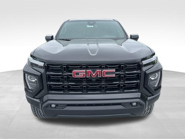 new 2025 GMC Canyon car, priced at $39,995