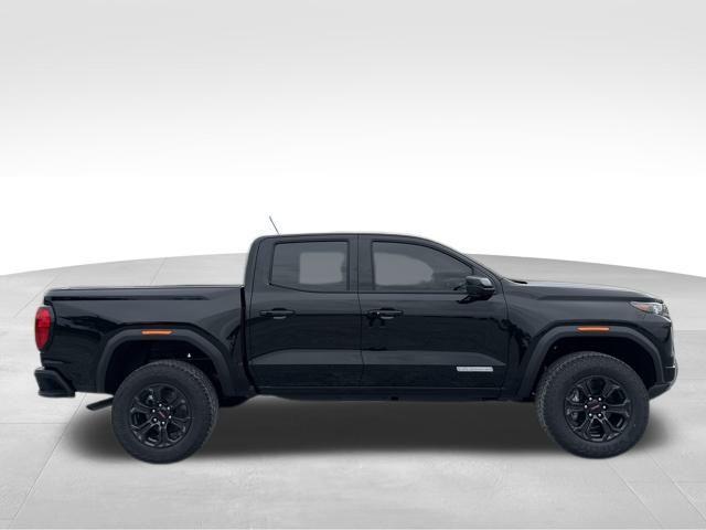 new 2025 GMC Canyon car, priced at $39,995