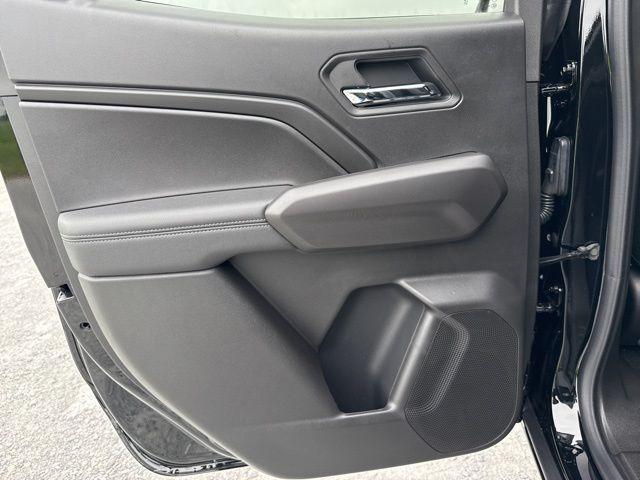 new 2025 GMC Canyon car, priced at $39,995