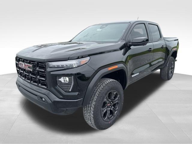 new 2025 GMC Canyon car, priced at $39,995