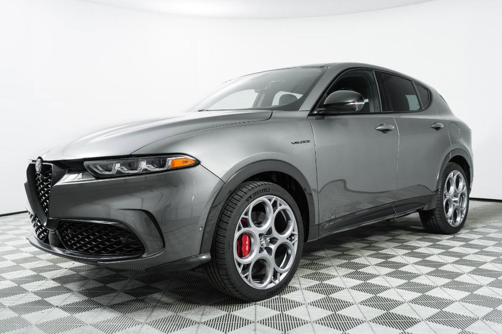 new 2024 Alfa Romeo Tonale car, priced at $57,645
