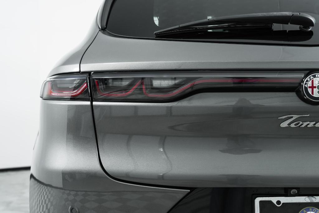 new 2024 Alfa Romeo Tonale car, priced at $57,645