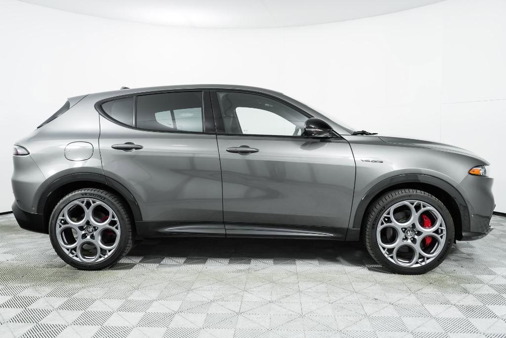 new 2024 Alfa Romeo Tonale car, priced at $57,645