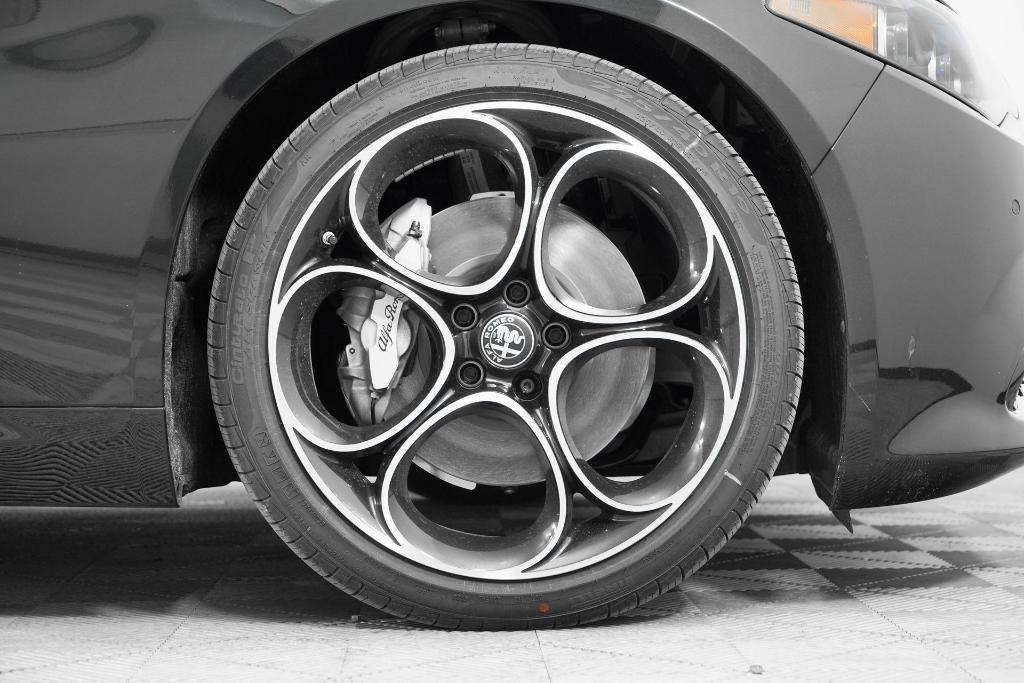 new 2025 Alfa Romeo Giulia car, priced at $40,735