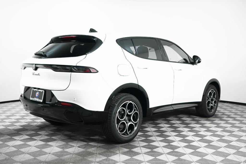 new 2025 Alfa Romeo Tonale car, priced at $34,150