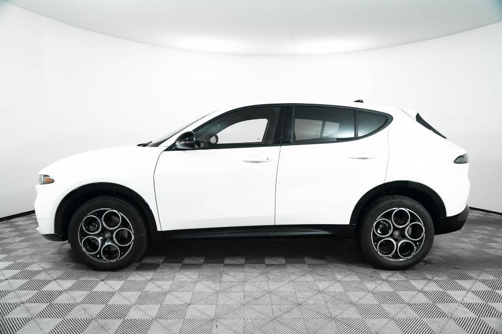 new 2025 Alfa Romeo Tonale car, priced at $34,150