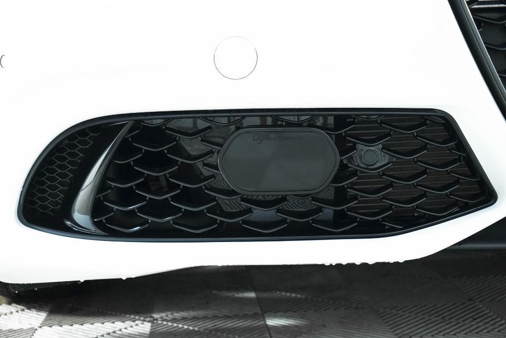 new 2024 Alfa Romeo Giulia car, priced at $36,980