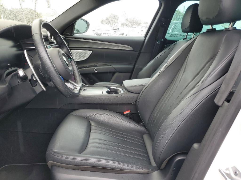 used 2024 Maserati Grecale car, priced at $41,000