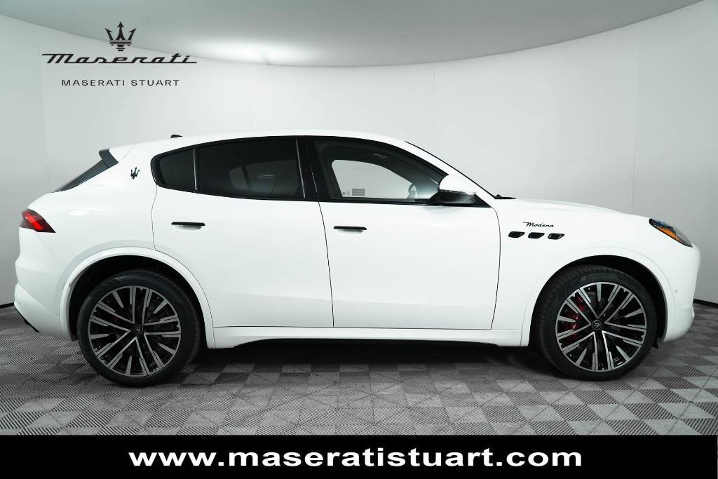 new 2025 Maserati Grecale car, priced at $97,305
