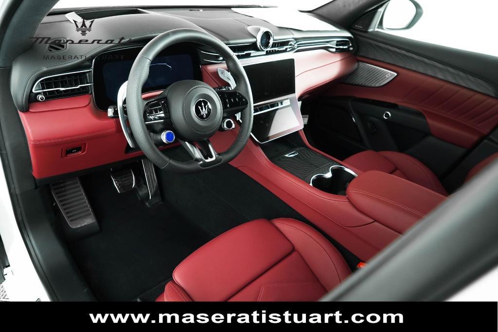new 2025 Maserati Grecale car, priced at $97,305