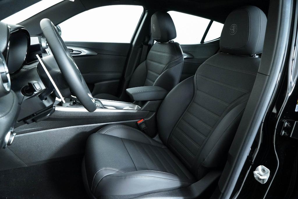 new 2024 Alfa Romeo Tonale car, priced at $39,880