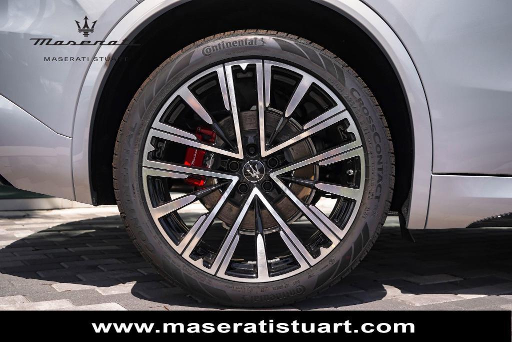 new 2025 Maserati Grecale car, priced at $101,625
