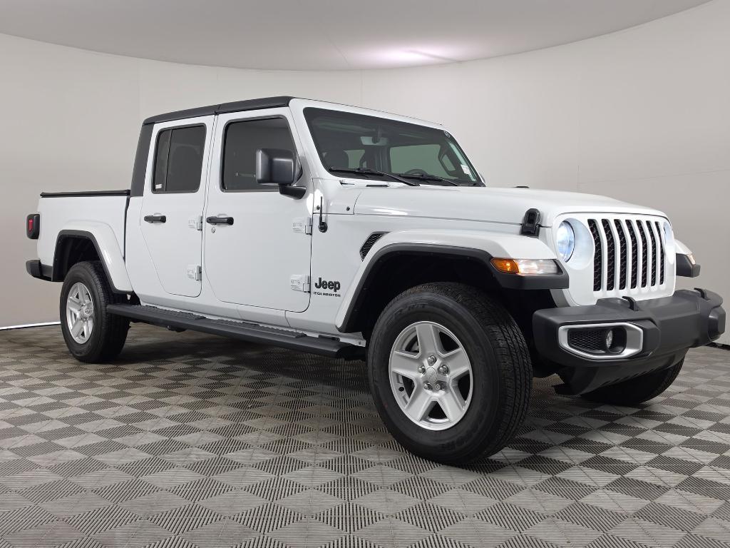used 2023 Jeep Gladiator car, priced at $41,088