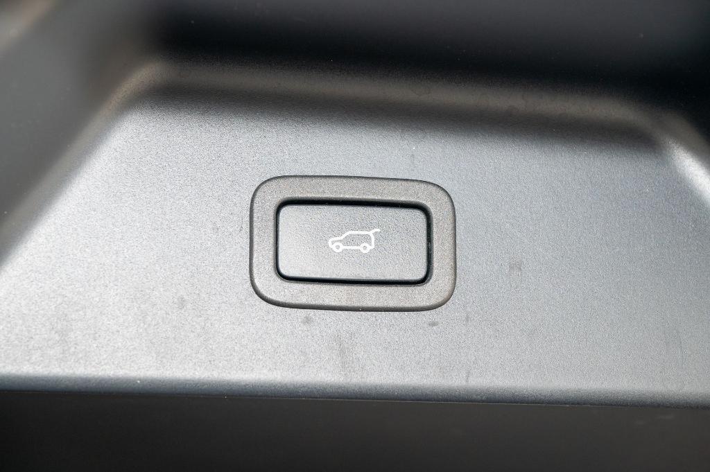 used 2022 Land Rover Range Rover car, priced at $49,000