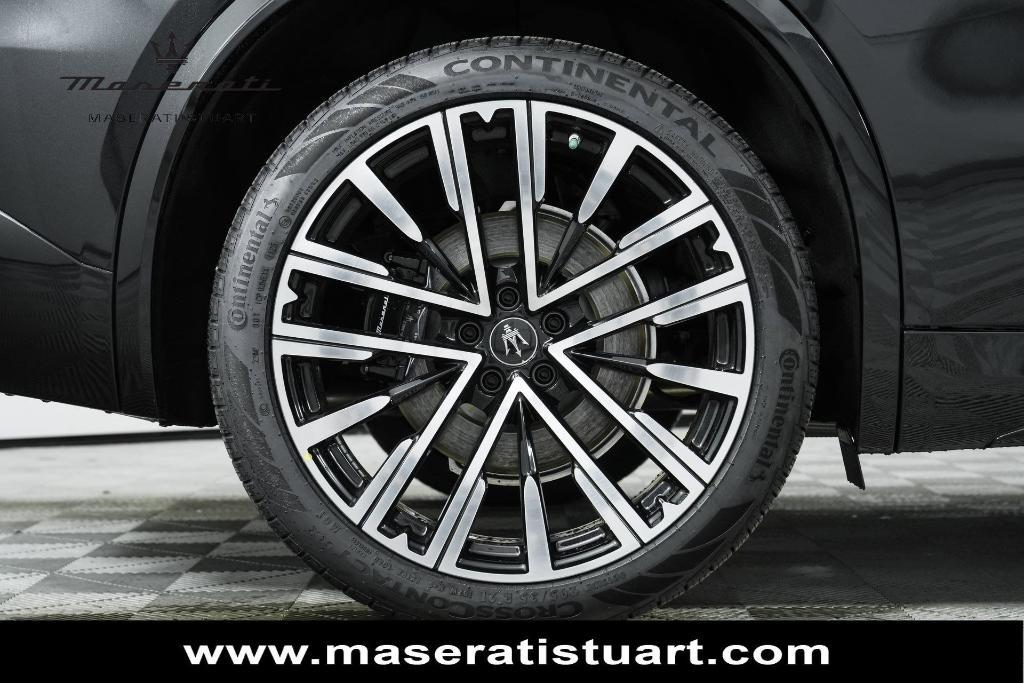 new 2025 Maserati Grecale car, priced at $98,515