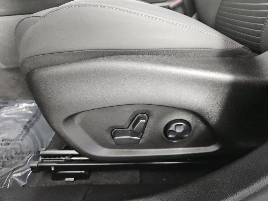 used 2025 Alfa Romeo Tonale car, priced at $27,288