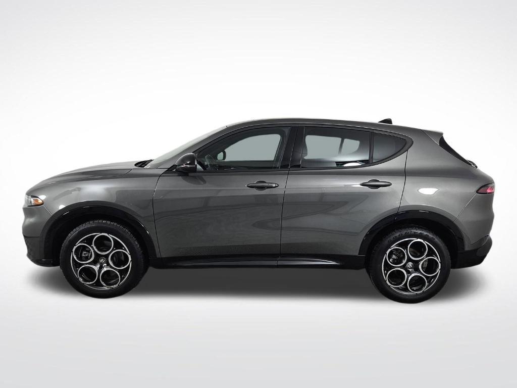 used 2025 Alfa Romeo Tonale car, priced at $27,288
