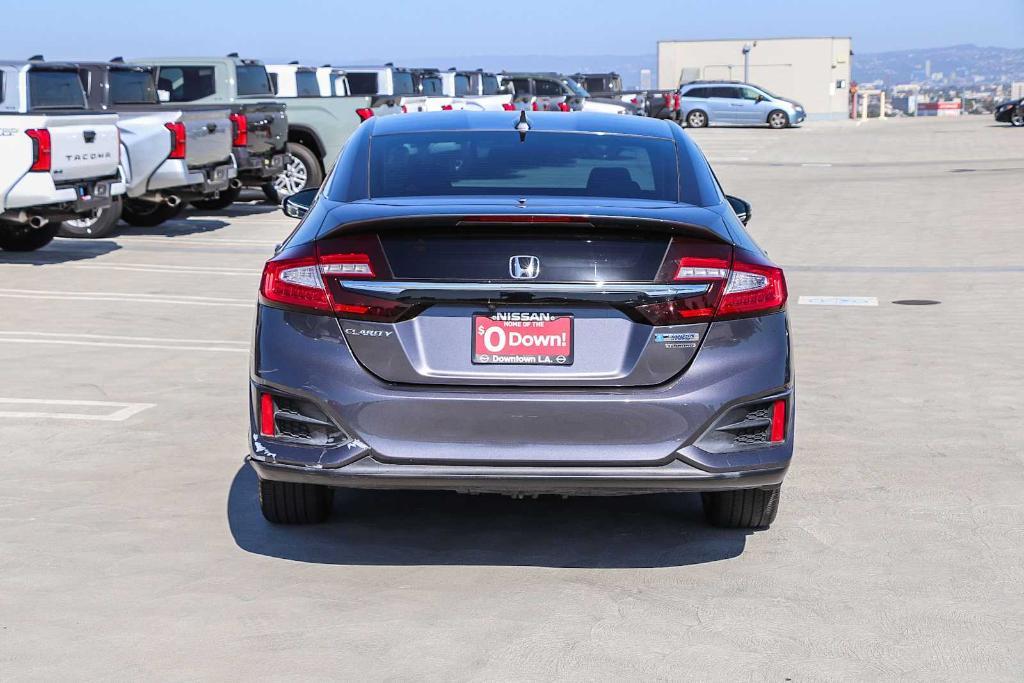 used 2021 Honda Clarity Plug-In Hybrid car, priced at $18,995