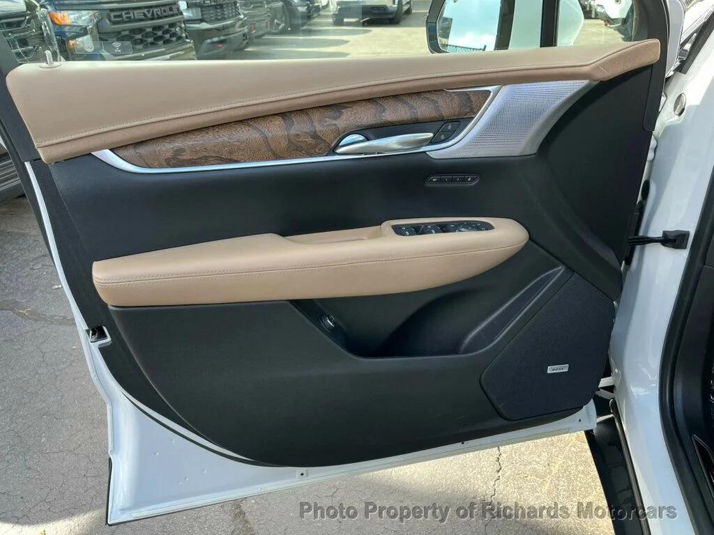 used 2021 Cadillac XT5 car, priced at $30,490