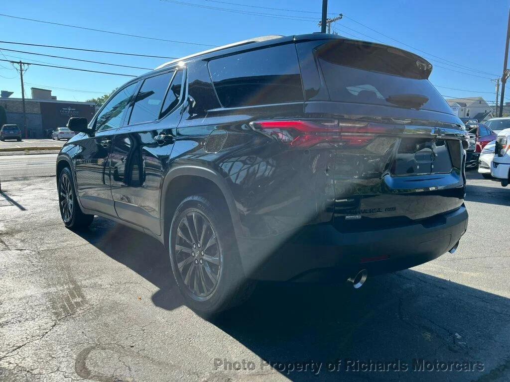 used 2024 Chevrolet Traverse car, priced at $37,500