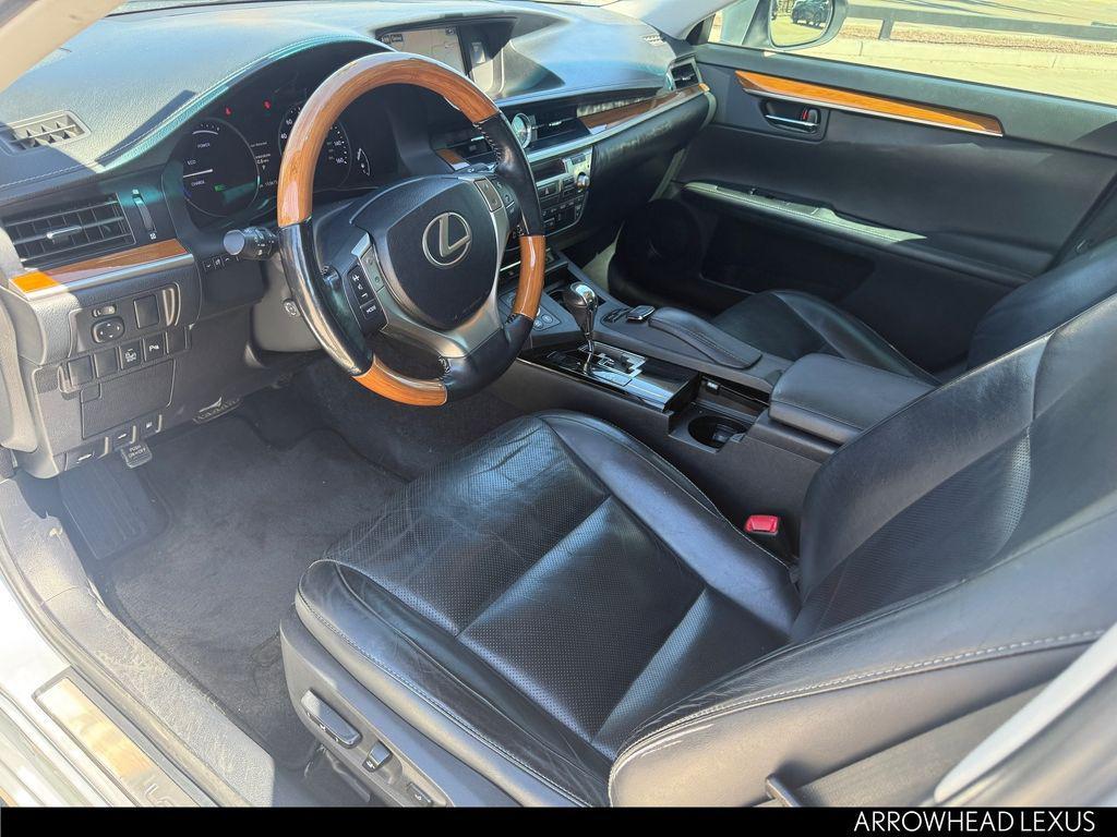 used 2015 Lexus ES 300h car, priced at $13,435