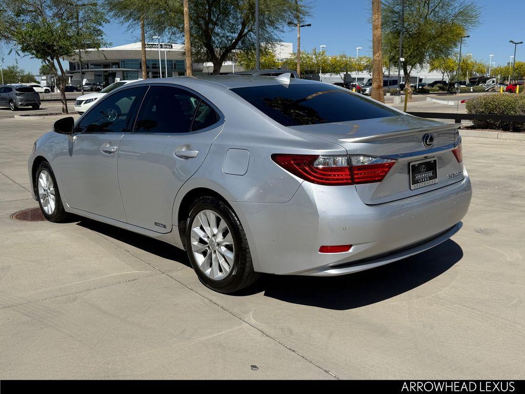 used 2015 Lexus ES 300h car, priced at $13,435