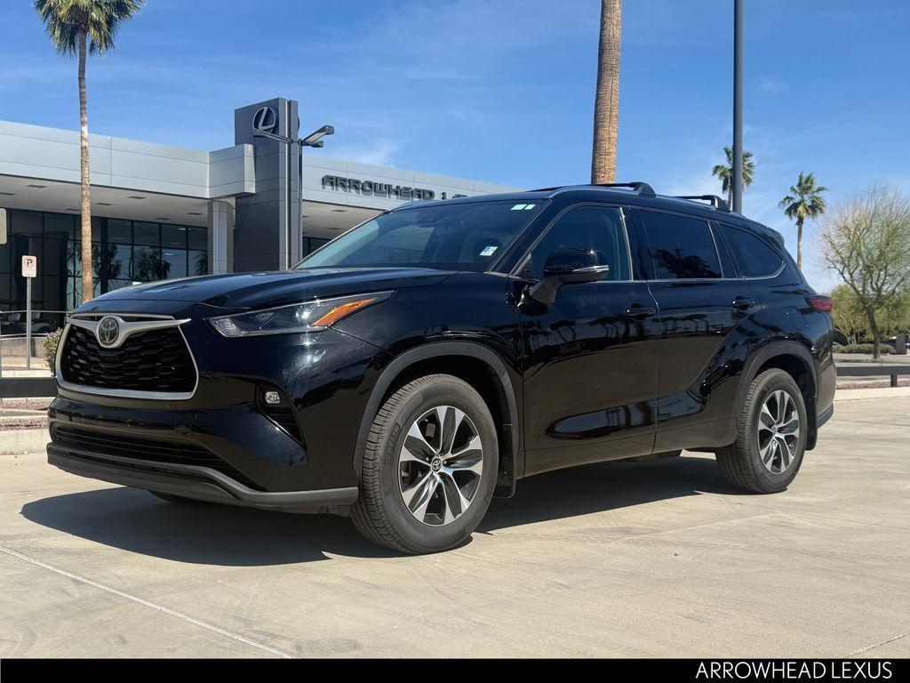 used 2021 Toyota Highlander car, priced at $33,797