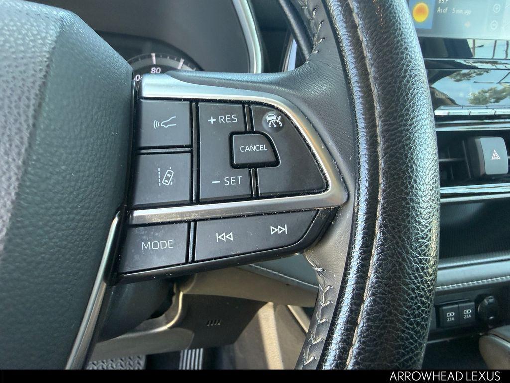 used 2021 Toyota Highlander car, priced at $33,797