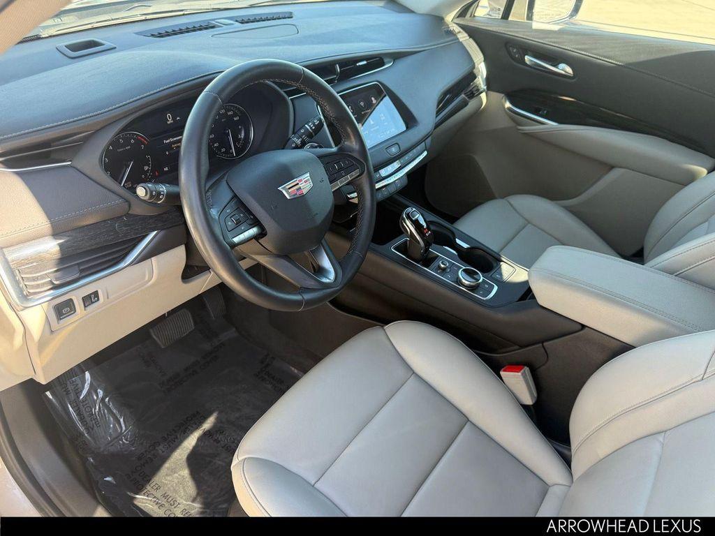 used 2022 Cadillac XT4 car, priced at $24,986